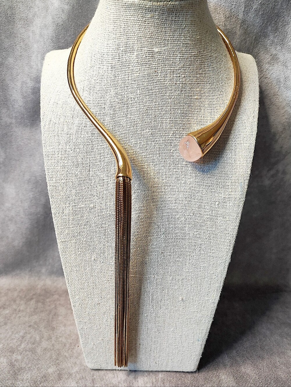 Rose Quartz Highly Polished Hinge Collar Simetrical Box Chain Golden Necklace